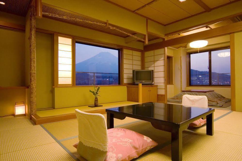 Fujisan Onsen Bessho Sasa Hotel Fujiyoshida Exterior photo