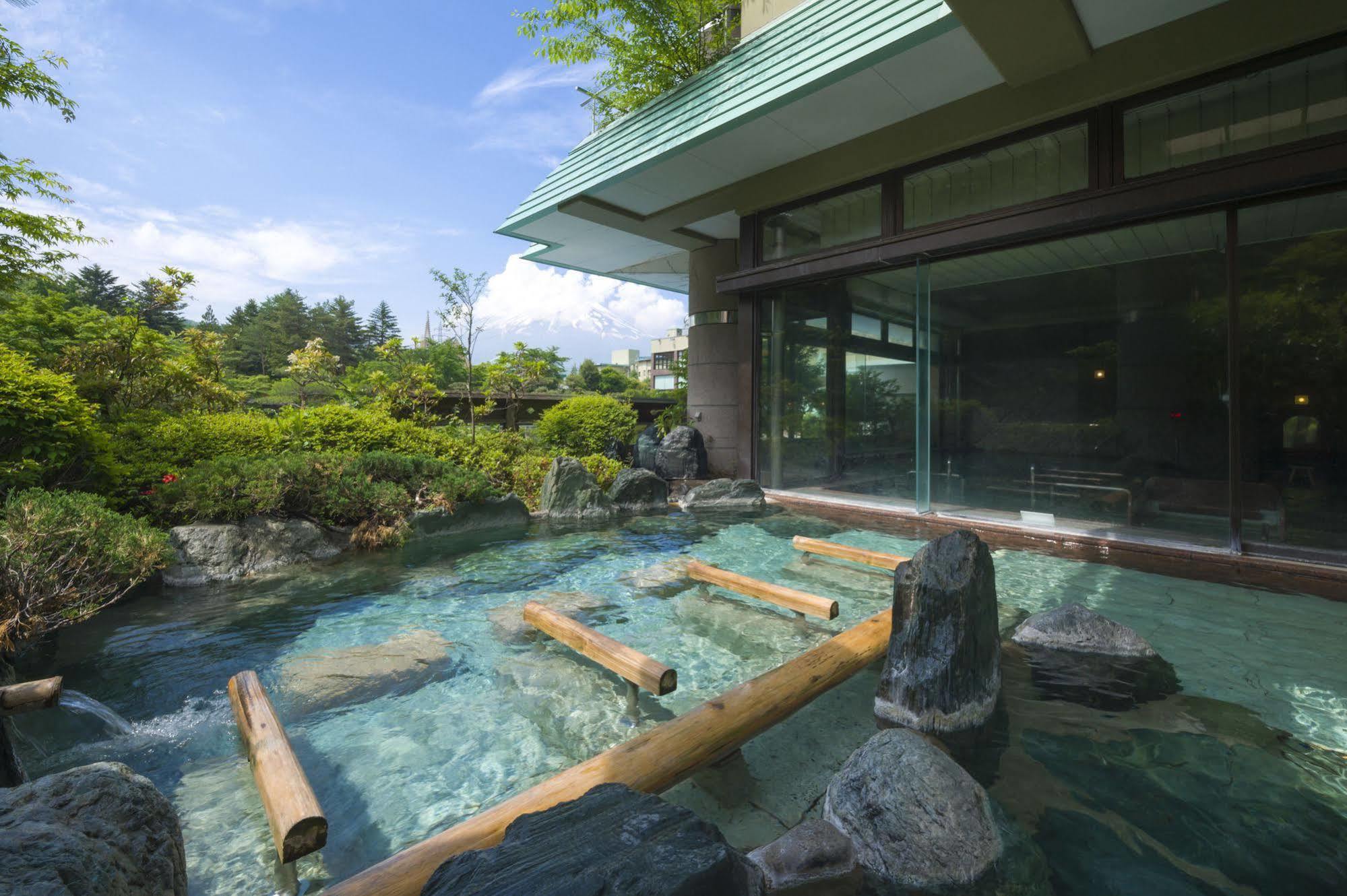 Fujisan Onsen Bessho Sasa Hotel Fujiyoshida Exterior photo
